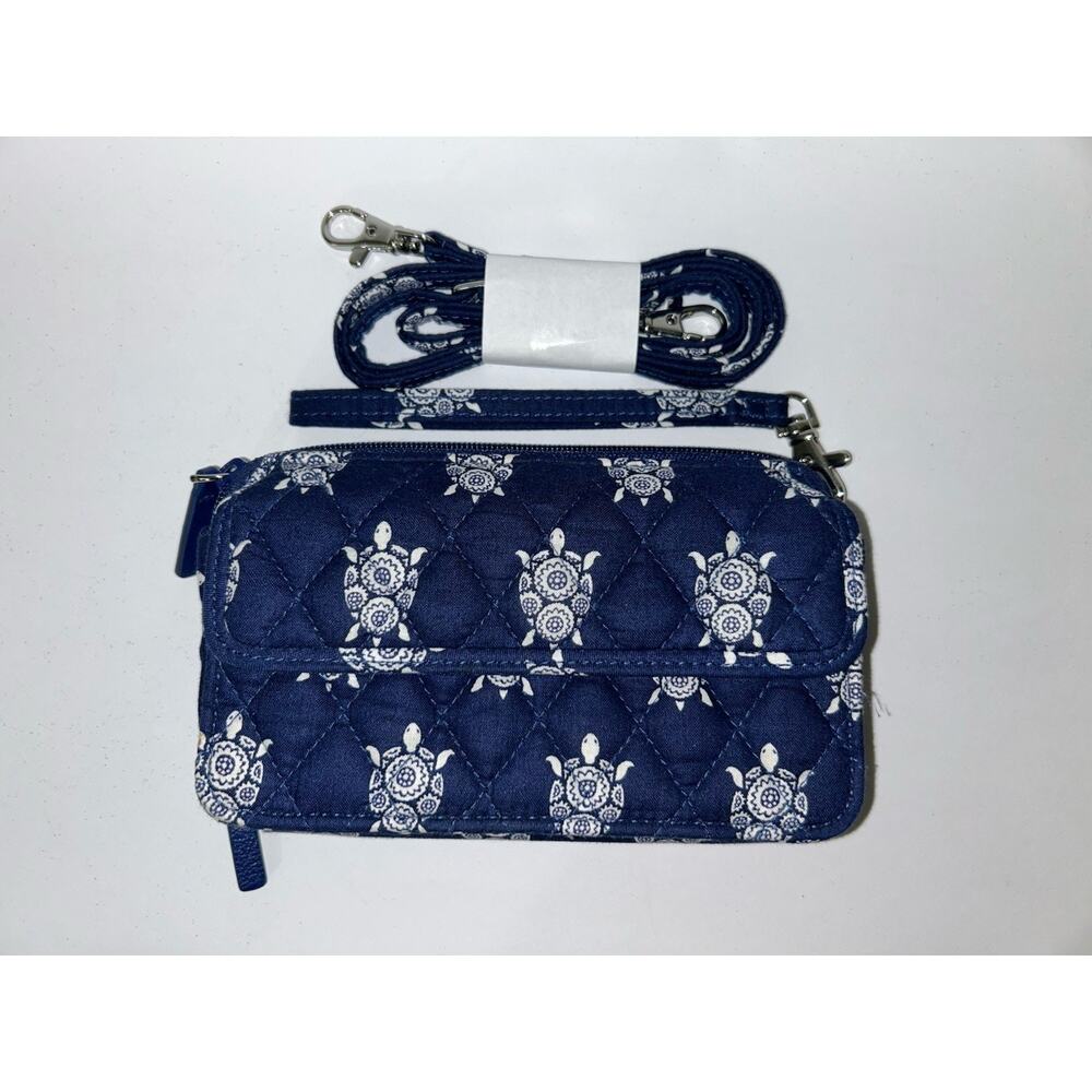 VERA BRADLEY All In One Crossbody Wristlet Phone Bag/Wallet Quilted Sea Turtle